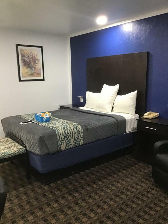 Budget Inn & Suites โอคลาโฮมาซิตี้ ภายนอก รูปภาพ